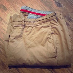 Men’s khakis